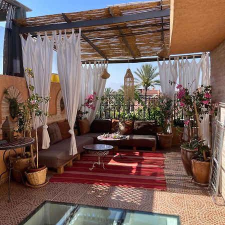 Riad Palmier Fleuri Marrakesh Bagian luar foto