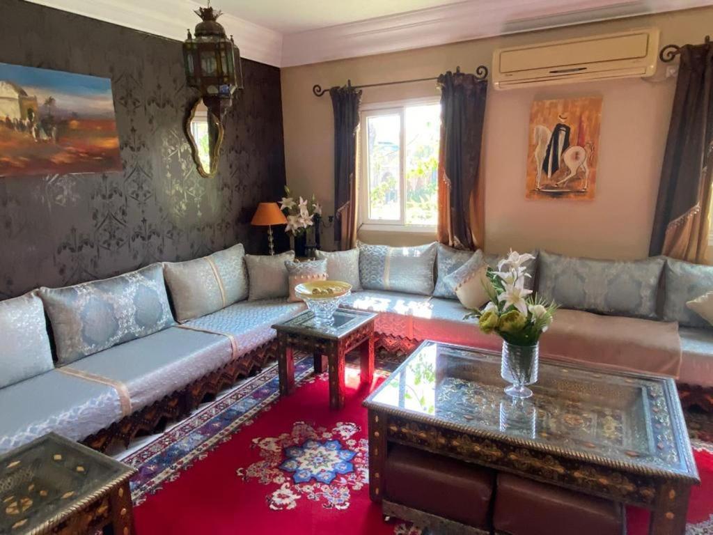 Riad Palmier Fleuri Marrakesh Bagian luar foto