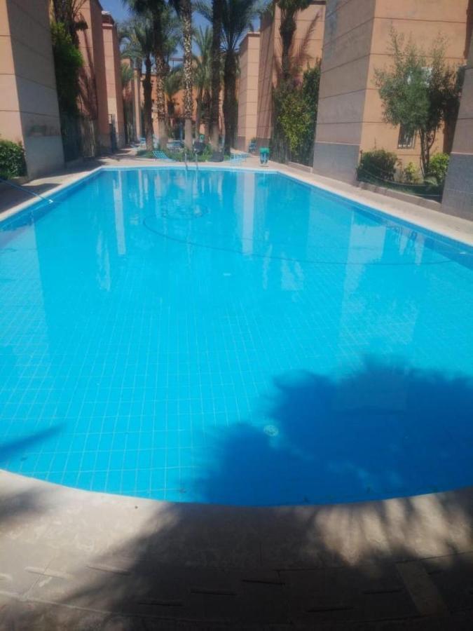 Riad Palmier Fleuri Marrakesh Bagian luar foto