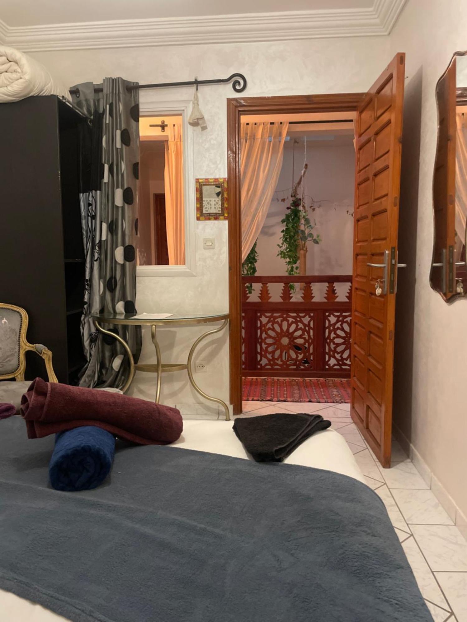 Riad Palmier Fleuri Marrakesh Bagian luar foto