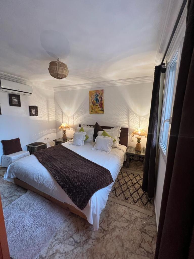 Riad Palmier Fleuri Marrakesh Bagian luar foto