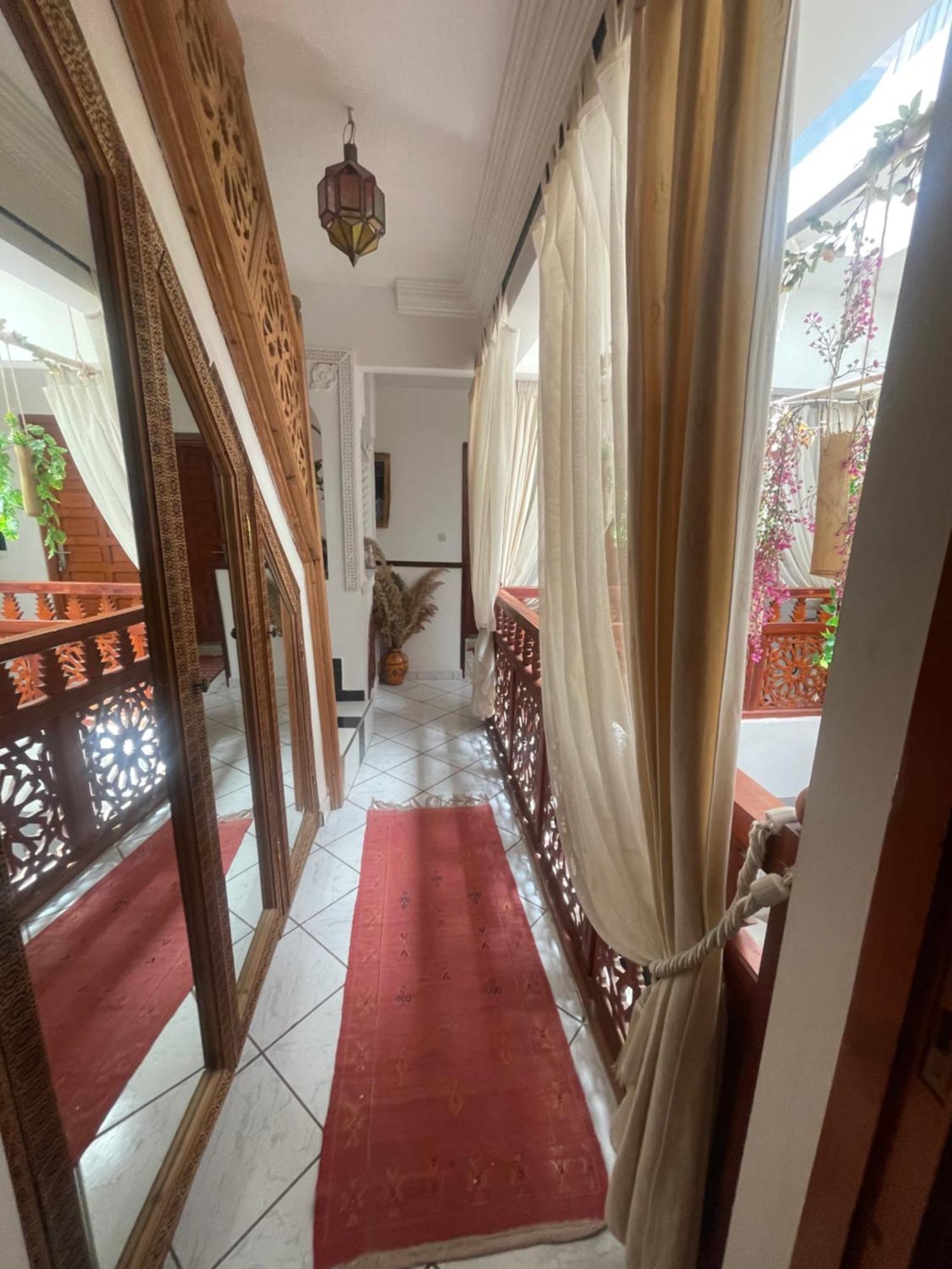 Riad Palmier Fleuri Marrakesh Bagian luar foto