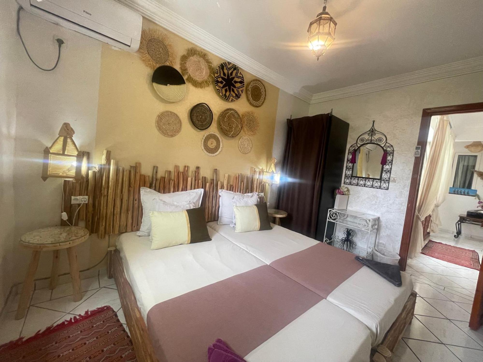 Riad Palmier Fleuri Marrakesh Bagian luar foto
